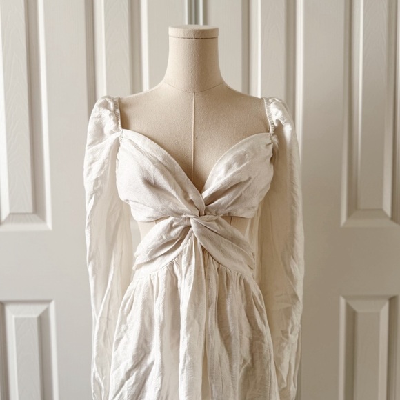 Topshop Twist Cut Out Mini Tea Dress in Ivory with Long Balloon Sleeves Size M - Picture 6 of 10